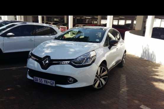 RENAULT CLIO DYNAMIQUE 900