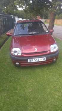 Renault Clio Still like new and very well looked after and whole car 100 R32500   Springs Endicott