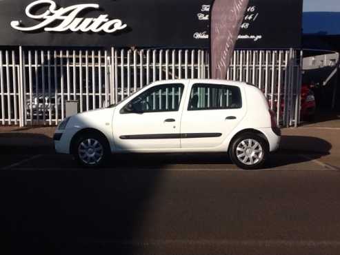 RENAULT CLIO VA VA VOOM - ONLY 104000km - SUPER CLEAN