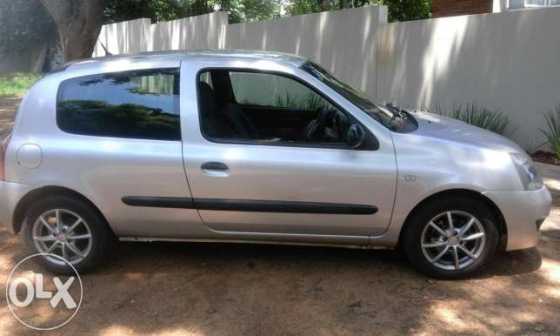 Renault clio2 vavavoom 2007 model