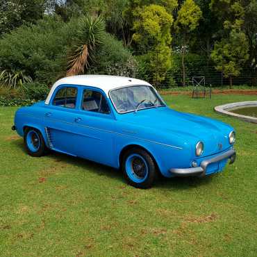 Renault dauphine 1957