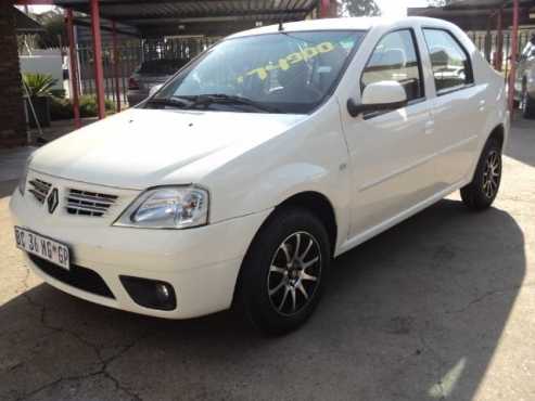 Renault Logan 1.6 Expresion 2011