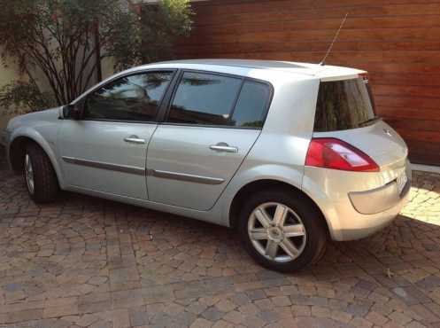 Renault MEGANE Dynamique 1.6 16v Automatic