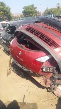 RENAULT MEGANE SPARES AVAILABLE