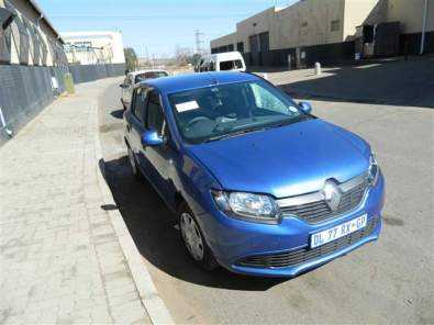 RENAULT SANDERO 1.6 (2015)