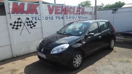 Renault Sandero 1.6 United 2010 Model Excellent Condition