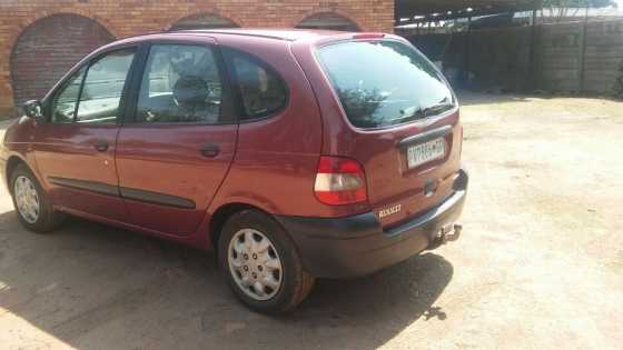 Renault Scenic 1.4 full house aircon, ew ect.  R29500  way under book value still looking very nice