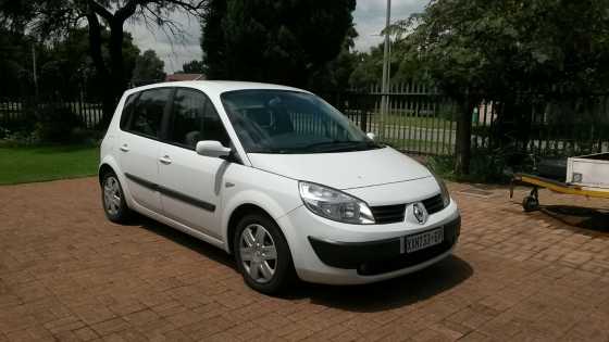 Renault Scenic 2005 in excellent condition for sale