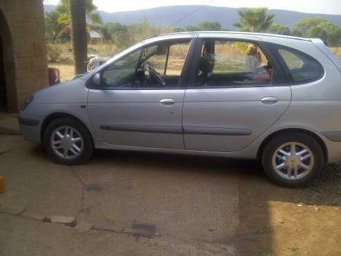 Renault scenic