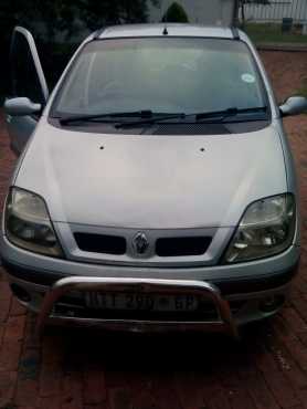 Renault scenic for sale the price is negotiable R30.000 good offer