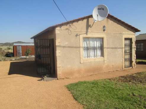 RENOVATED 2BEDROOMS HOUSE AT SOSHANGUVE EXT 13