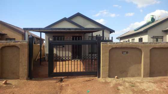 Rent house next to Soshanguve Crossing Mall