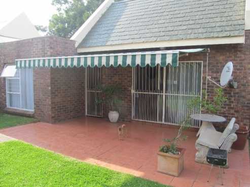 Retractable Awning