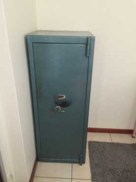 Rifle Safe For Sale - 9 Rifles