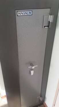 Rifle safes for sale