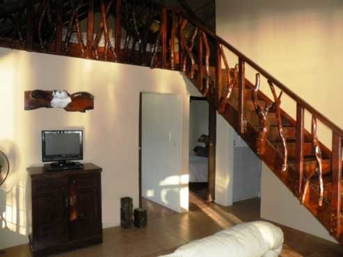 River Front Accommodation. 3 Bedroom Unit in a Private Reserve only 1 Hr from JHB