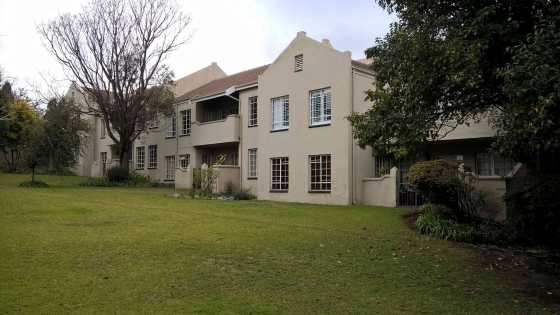 Rivonia Sandton Well-kept 2-bedroom 2-bathroom Apartment