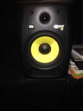 Rockit 8 KRK X 2(Pair) Studio Speakers