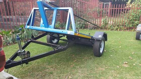 Rogue Agri 1.6 ton flat tipper trailer