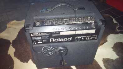 Roland KC 350 Stereo Keyboard AMP