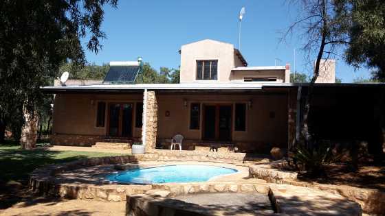 ROODEPLAAT Kameelfonteinestate 1,2ha R1 850 000