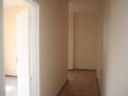 Roodepoort flat to rent