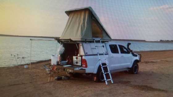 Rooftop tent