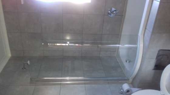 Room available in a two bedroom flat for a lady in centurion.