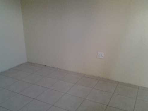 Room available to rent - Soshanguve Block WW