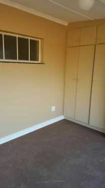 Room to let in house in Silverton