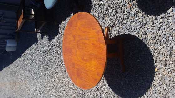 Round Coffee Table R350