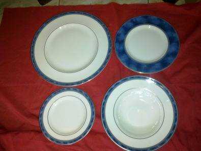 Royal Doulton Atlanta Dinner Service