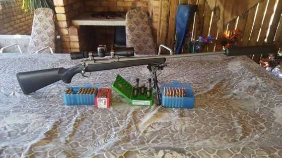 Ruger M77 Hawkeye