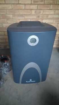 Russell Hobbs 15000btu aircon for sale