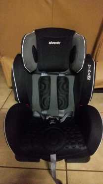 Safeway quotTitanquot Car Seat (Group 9 - 36kg)