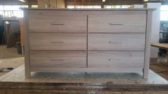 SAHARA 6-DRAW DRESSER