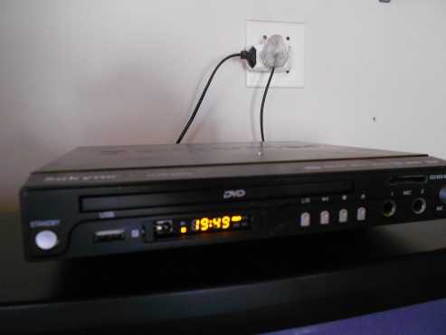 Sakyno DVD player USB,SD,MP4,divX,Kodak Picture comp, HDCD, Dolby Kareoke mic ports with remote