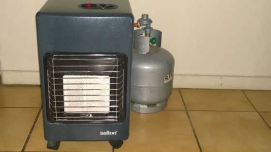 Salton 2 panel gas heater and bottle