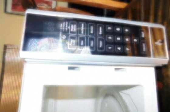 Salton glass microwave