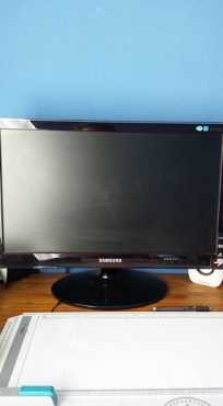 Samsung 19 inche screen