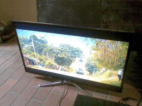 Samsung 40 inch, flat screen 3D smart