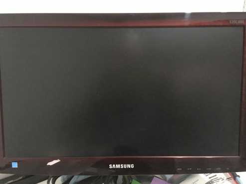 Samsung 49cm Flat Screen Monitor