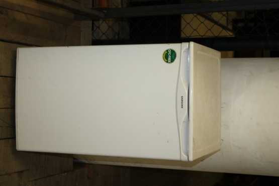 Samsung Bar Fridge S021713B Rosettenvillepawnshop