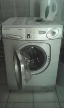 SAMSUNG BIG WASH FRONT LOADER