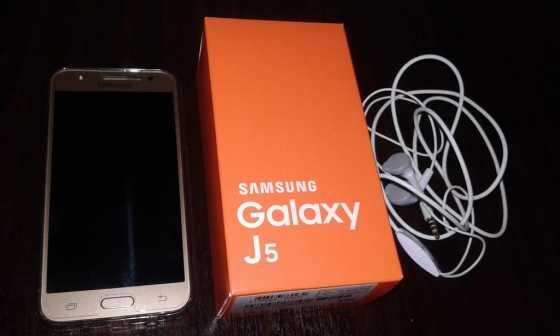 Samsung Galaxy J5, 8 gig for sale