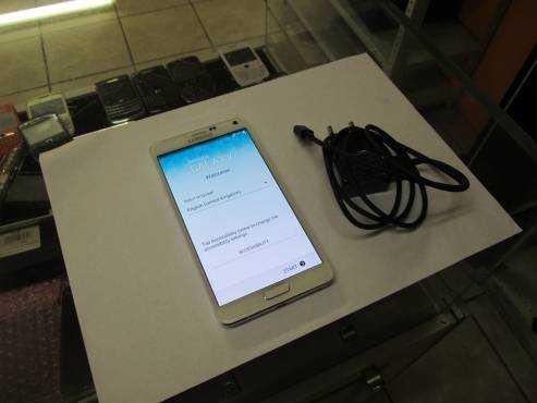 SAMSUNG GALAXY NOTE 4 32GB WITH CHARGER I