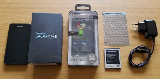 Samsung Galaxy S2 (Excellent Condition, With Extras)