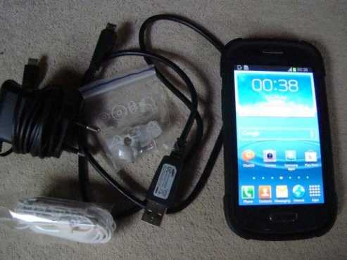 Samsung  Galaxy S3 Mini with charger