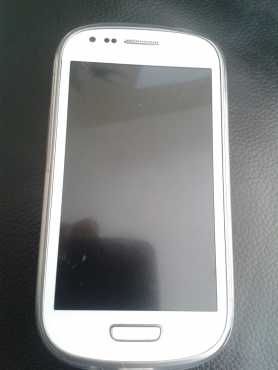 Samsung Galaxy S3 Mini with Shock Cover