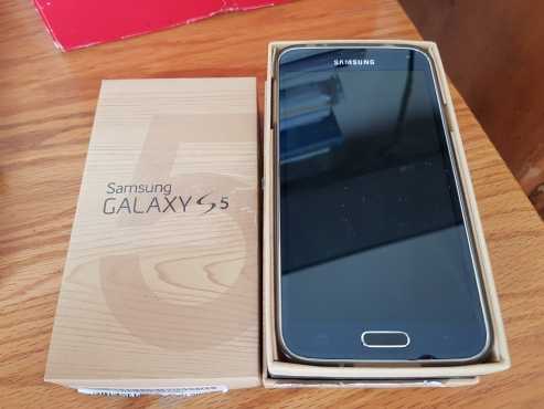 Samsung Galaxy S5 32GB (Black) For Sale R3500